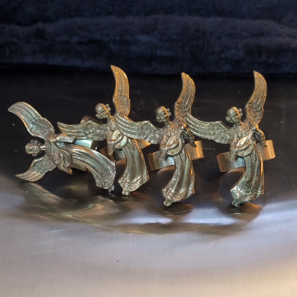Gold Angel Napkin Rings Set brass?